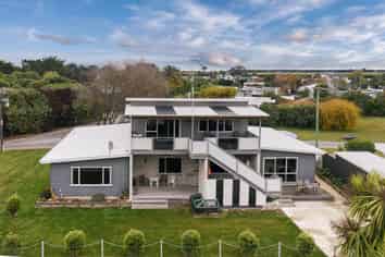  Bach 60, 75 Kingsburys Road, Rakaia