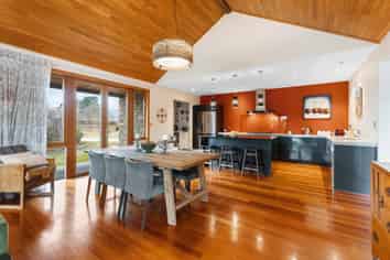 17 Mount Pisa Road, Mount Pisa