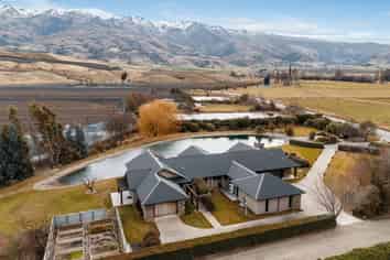 17 Mount Pisa Road, Mount Pisa