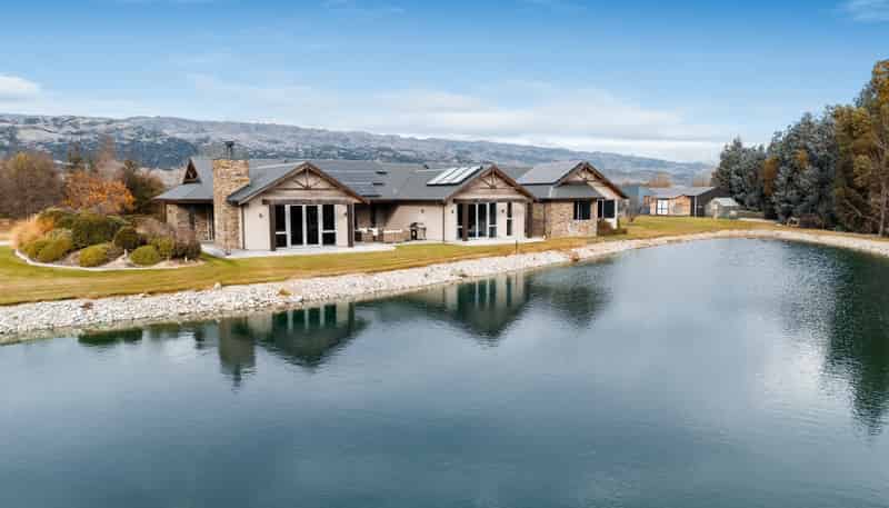 17 Mount Pisa Road, Mount Pisa