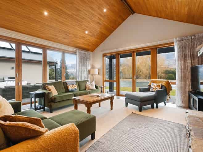 17 Mount Pisa Road, Mount Pisa