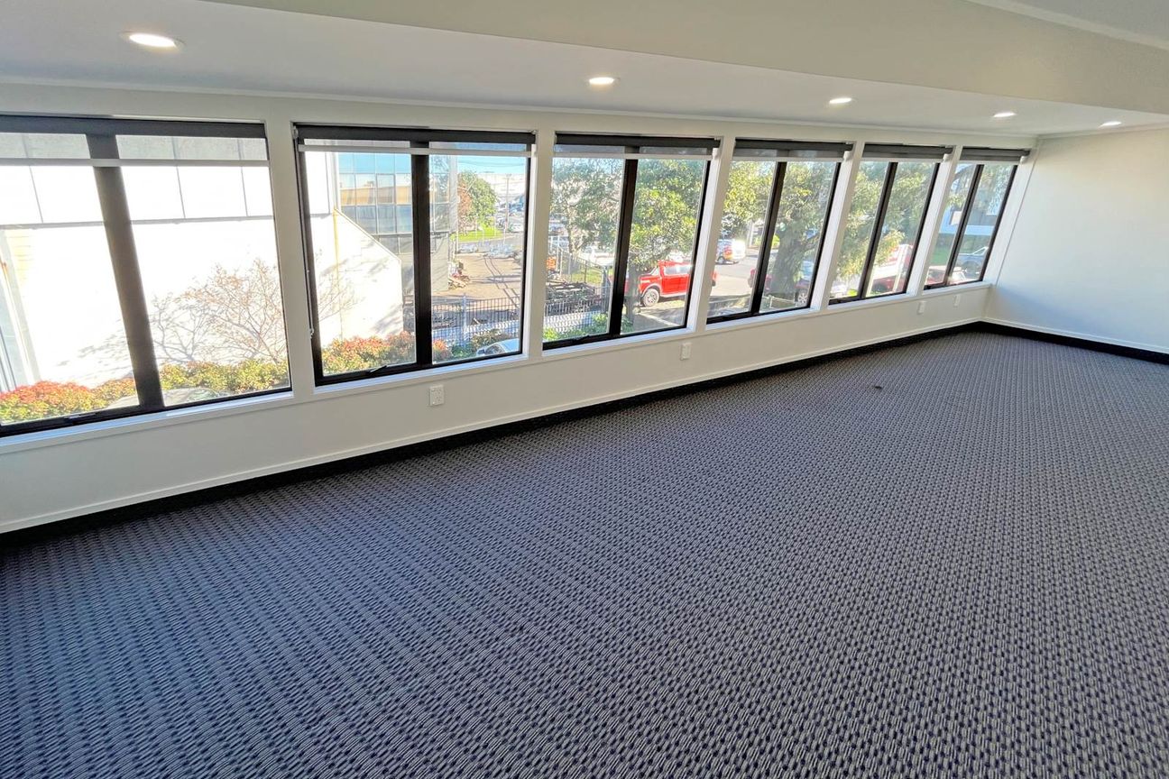 TIDY OFFICE IN ONEHUNGA - View 5