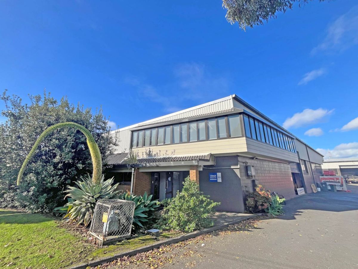 TIDY OFFICE IN ONEHUNGA