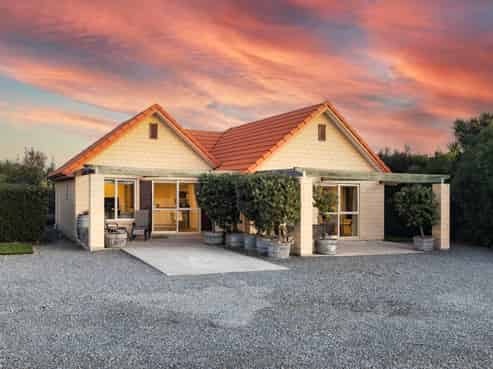 34 Amberley Beach Road, Amberley