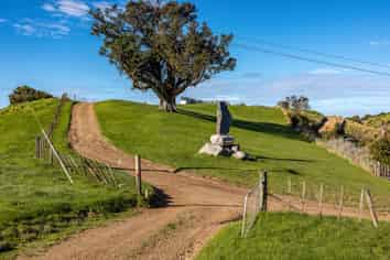 59 Waimangu Road, Waiheke Island