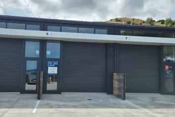 Versatile Commercial Warehouse in Nikau Junction 