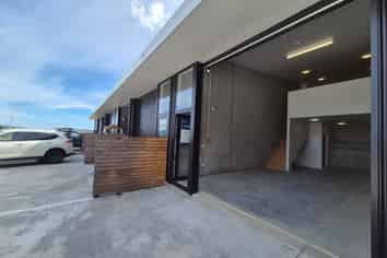 Versatile Commercial Warehouse in Nikau Junction 