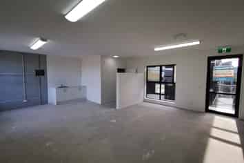Westgate 55sqm office for lease 