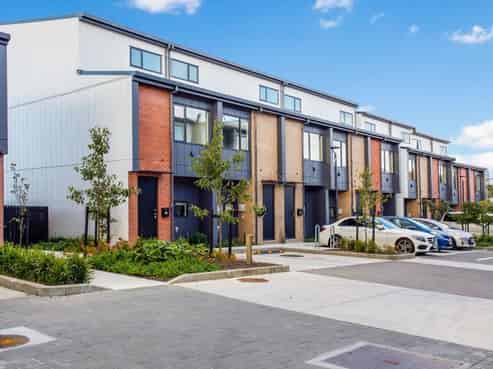 64 Parkwood Avenue, Westgate