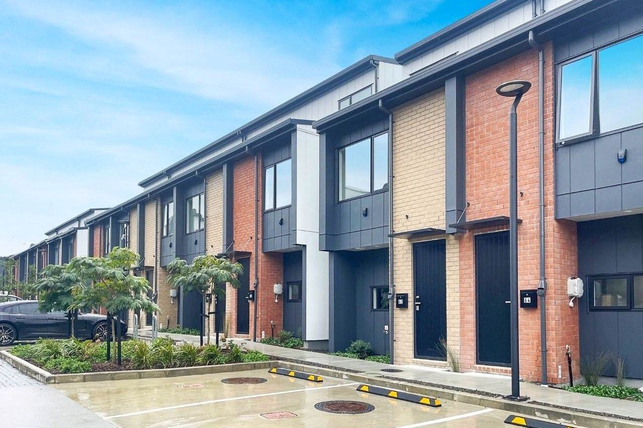 Thoughtful Design & Meticulously Built, Brand New! - Aanzicht 3