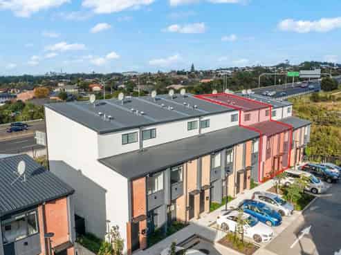 64 Parkwood Avenue, Westgate