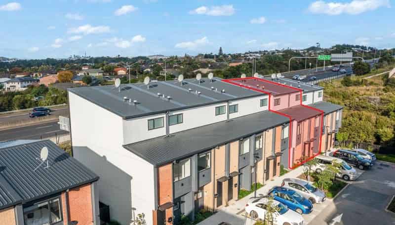 64 Parkwood Avenue, Westgate