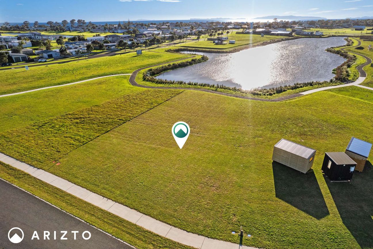 North Facing on the Lakefront! - Vista 2
