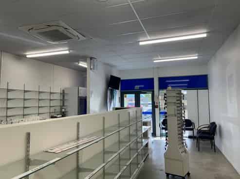 High profile Dinsdale retail/healthcare