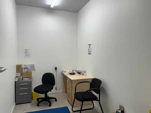 High profile Dinsdale retail/healthcare