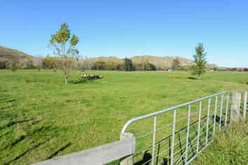 26 River Road, Otane