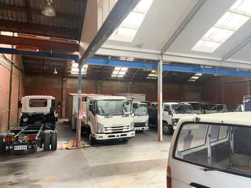  Industrial warehousing - Steamer basin location