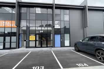 Mt Wellington Warehouse unit