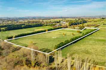 2450 State Highway 2, Waipukurau