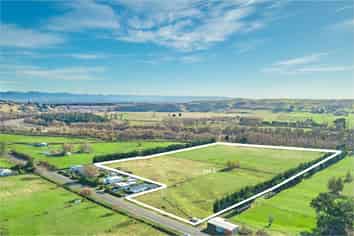 2460 State Highway 2, Waipukurau