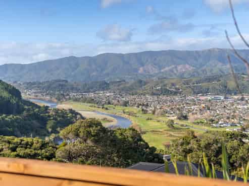 23 Percy Kinsman Crescent, Riverstone Terraces