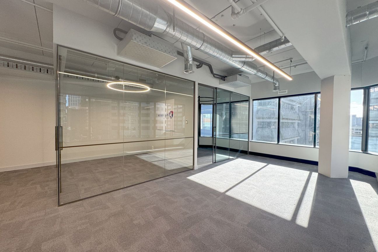 Recently Refurbished Modern Fitout - Vista 2