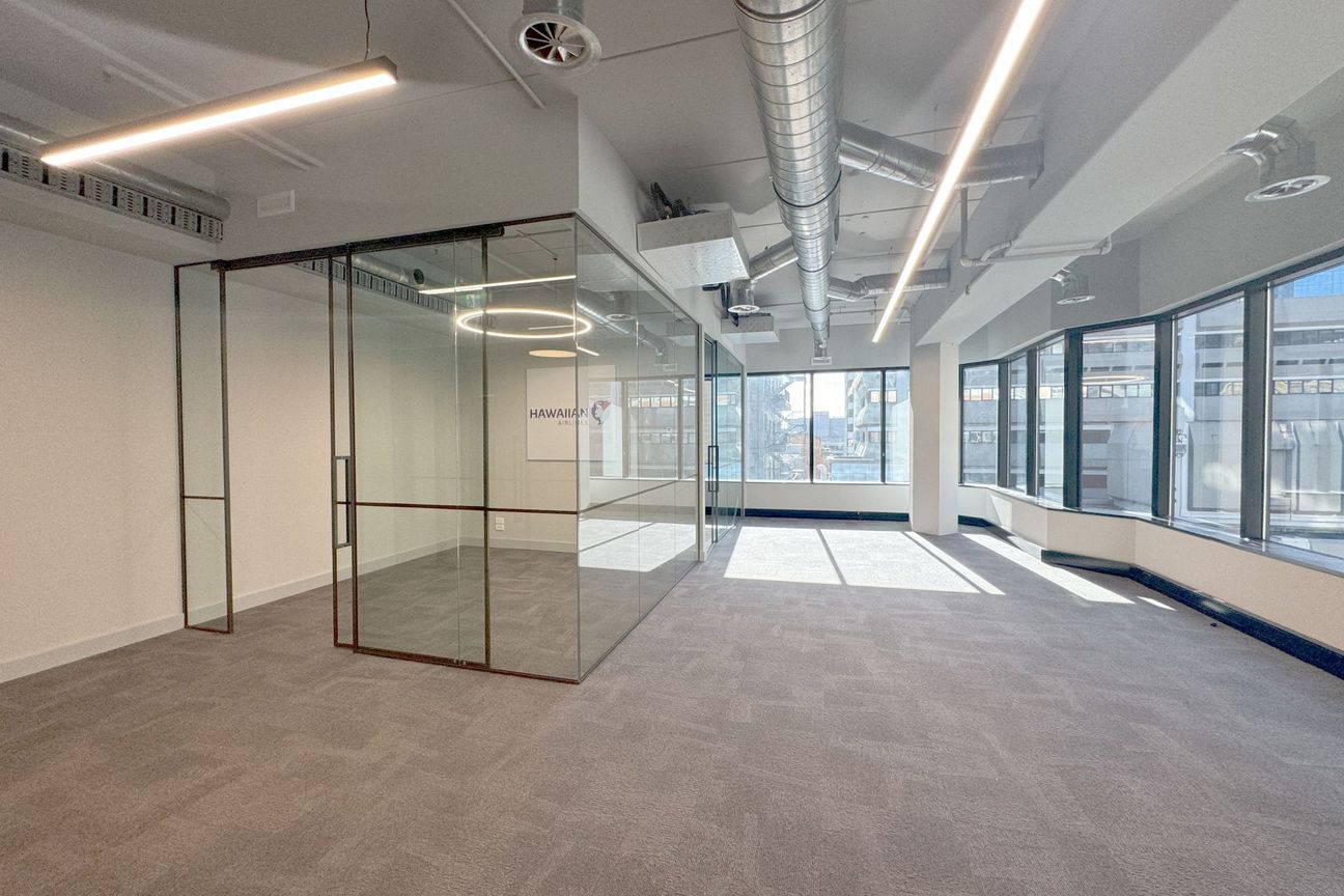 Recently Refurbished Modern Fitout - Vista 3