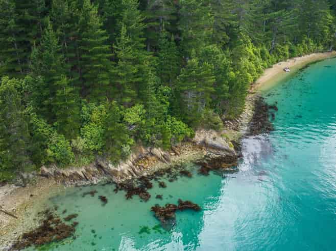  Deep Bay, Arapaoa Island