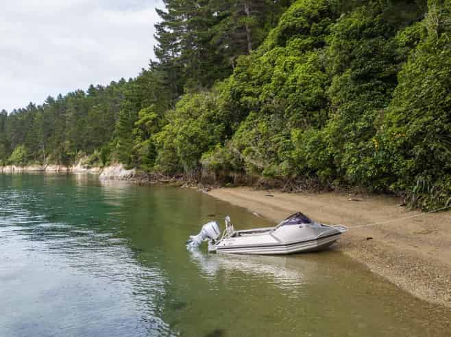  Deep Bay, Arapaoa Island