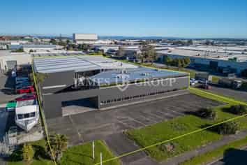 Prime Office & Warehouse on Corner Site | Wiri