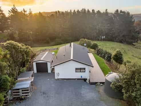 492 Moonshine Hill Road, Pauatahanui