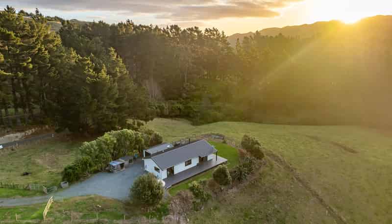 492 Moonshine Hill Road, Pauatahanui