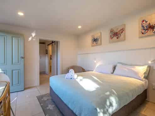 FHGC - Waiheke Island Paradise Awaits!