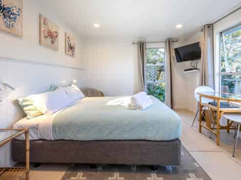 FHGC - Waiheke Island Paradise Awaits!