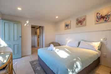 FHGC - Waiheke Island Paradise Awaits!