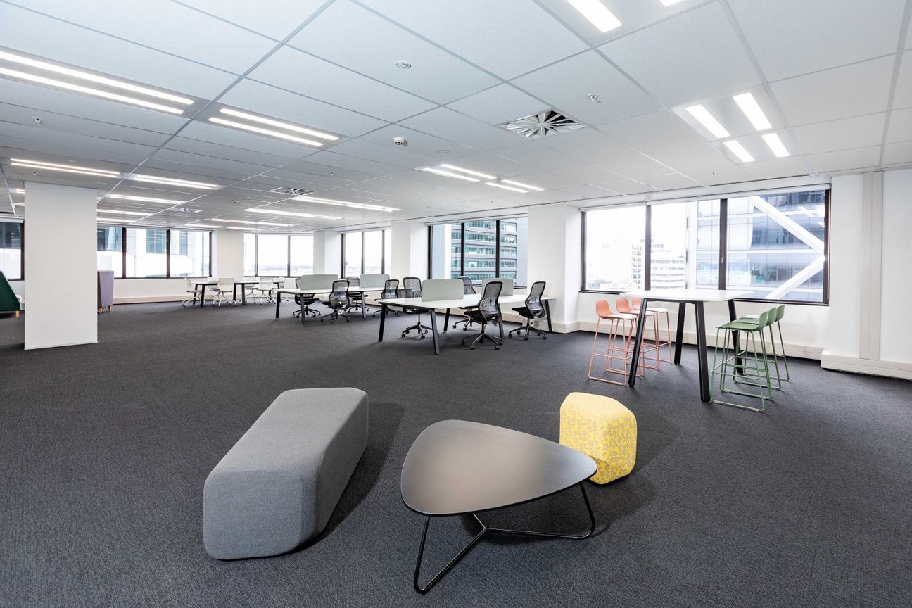 Office suites and full floors at the Aon Centre - Widok 4