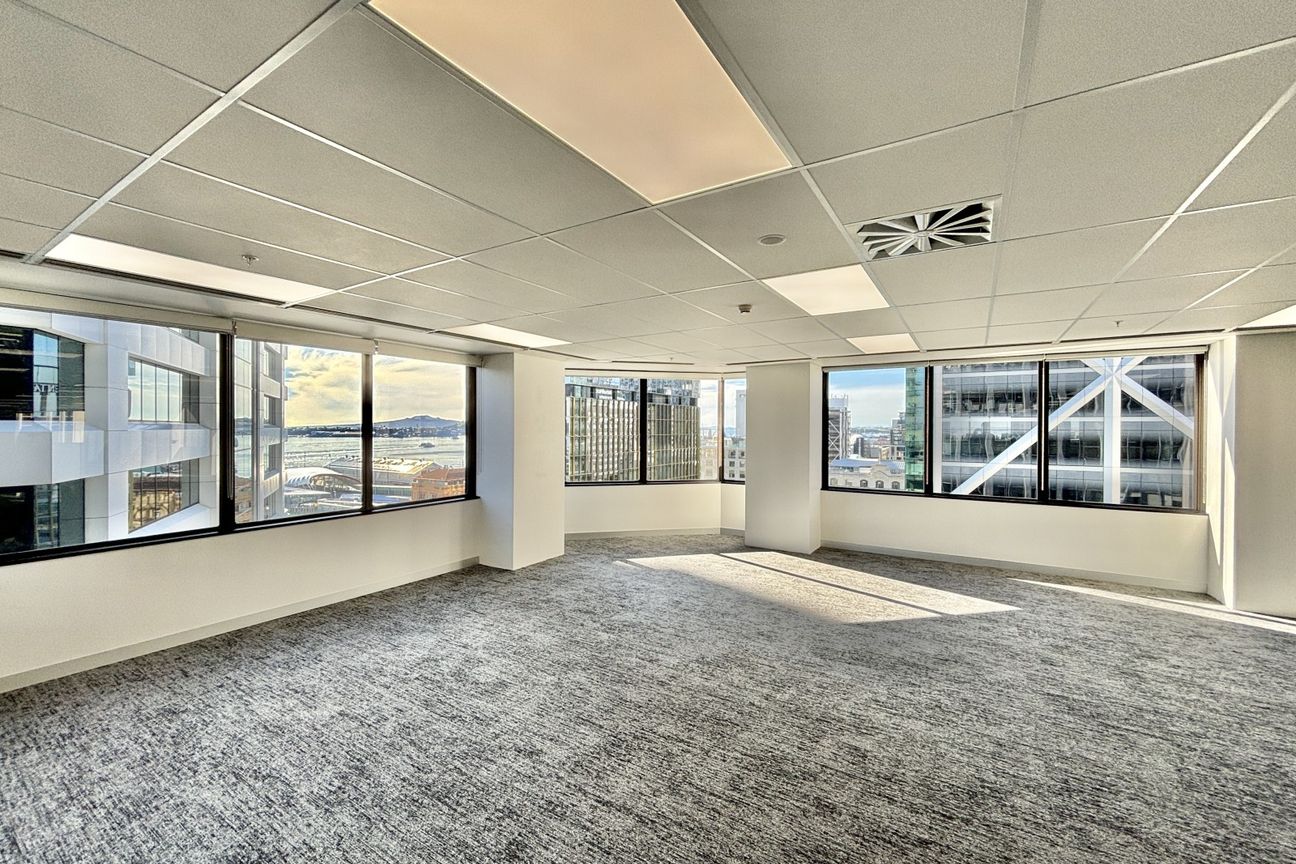 Office suites and full floors at the Aon Centre - Widok 5