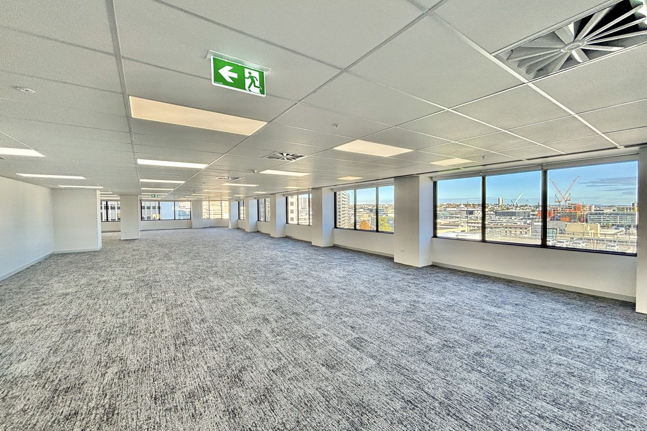 Office suites and full floors at the Aon Centre - Widok 2