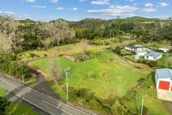 8 Teachers Road, Broadwood