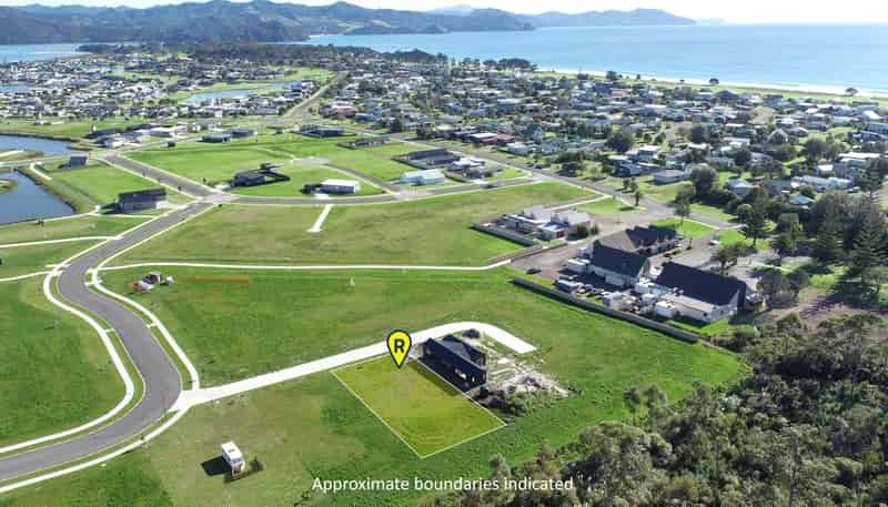 102 Karearea Way, Matarangi