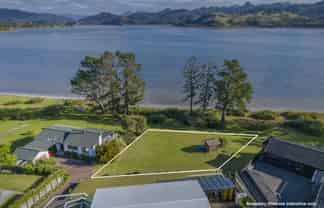 12 Sheppard Ave, Pauanui