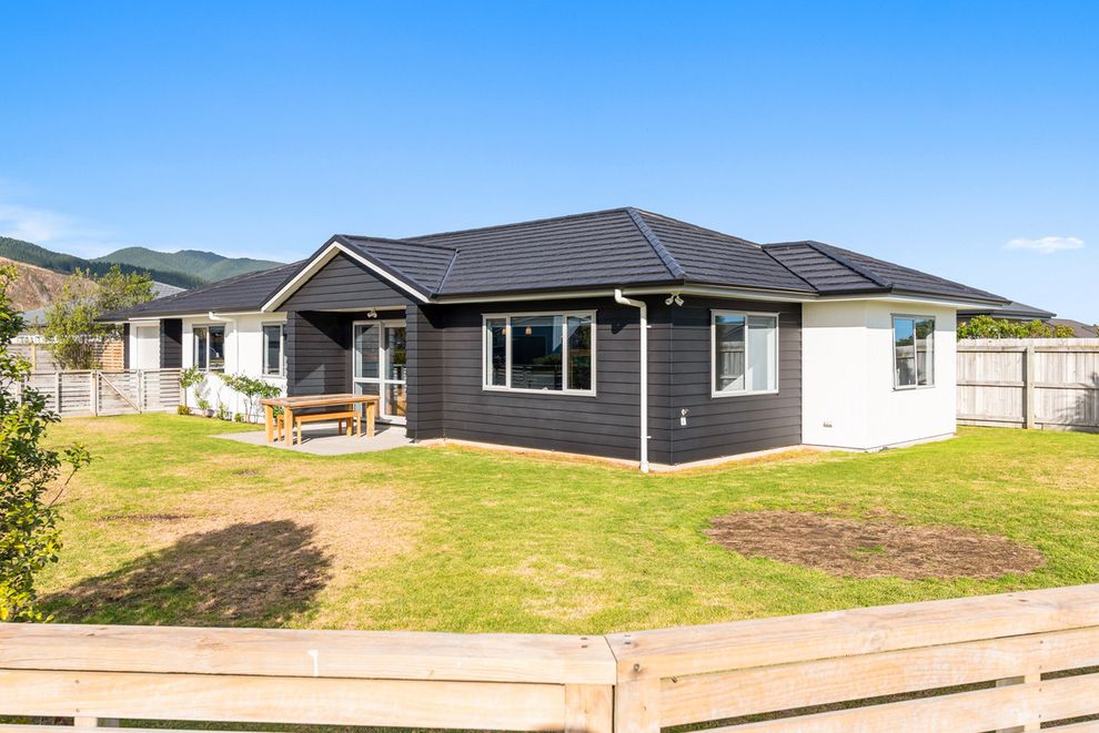 10 Gallipoli Place, Paraparaumu, Kapiti Coast For Sale realestate.co.nz
