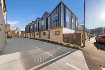 2 Dallas Lane, Caversham