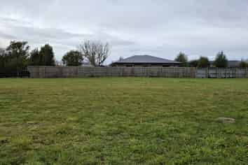 7,9,11,12  Van Baarle Close, Carterton
