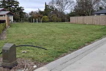 7,9,11,12  Van Baarle Close, Carterton