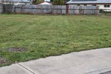 7,9,11,12  Van Baarle Close, Carterton