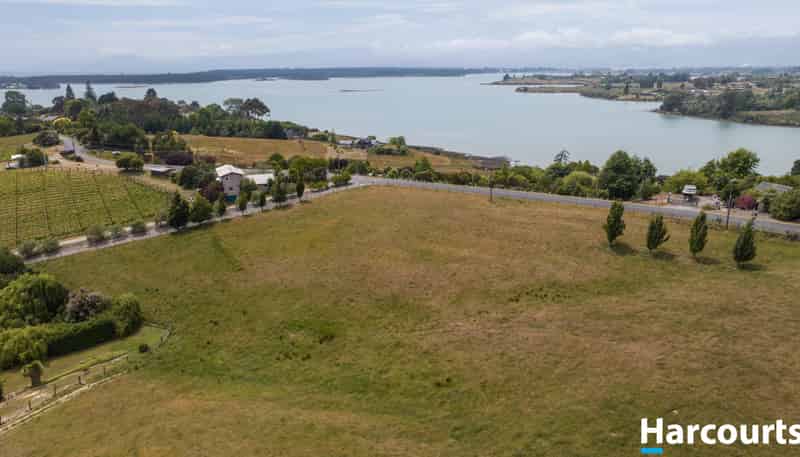 19 & 41 Bronte Road East, Mapua