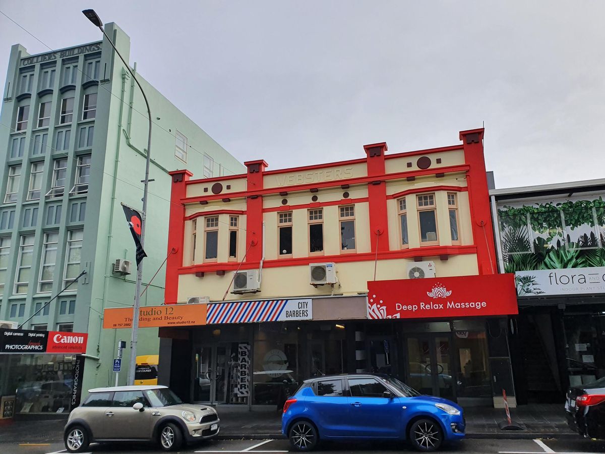 Central City Studio Office Suite For Lease - Mehr