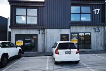 Westgate 55sqm retail for lease 