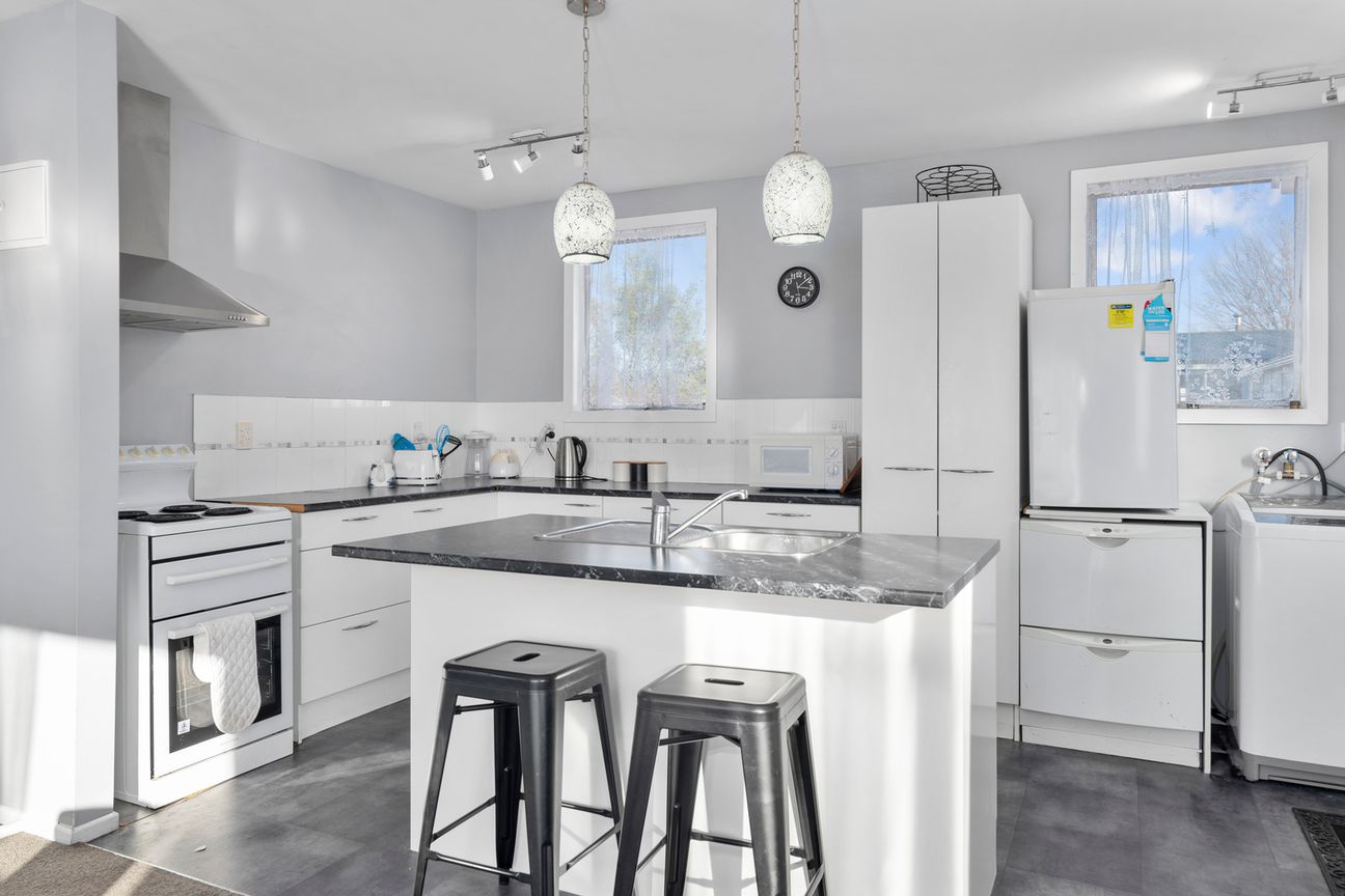 REDUCED to SELL - Turangi Price Point - Vista 2